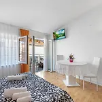 Apartment Stunning In Vodice